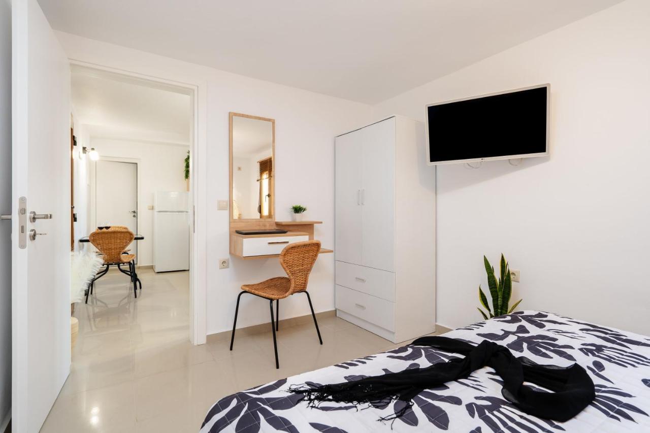 Aparthotel Naxosair1