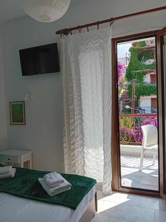La Mira House