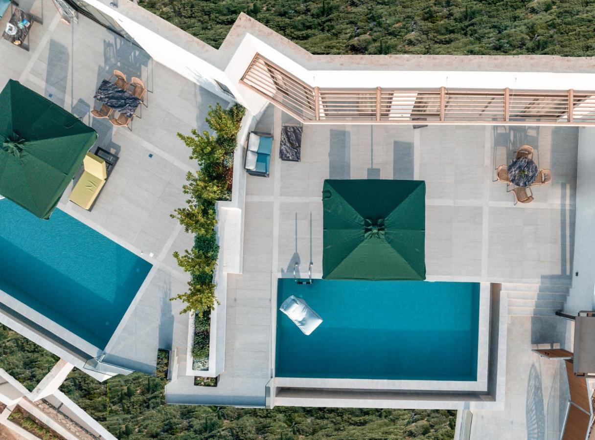Hotel Anadeo &