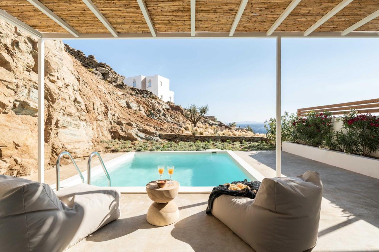 Aura Tinos Aparthotel