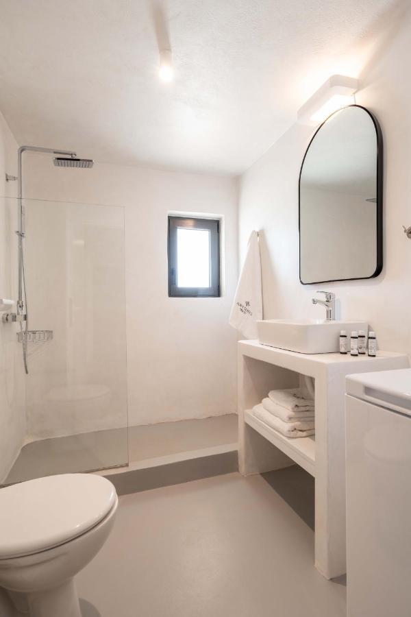 Aura Tinos Aparthotel