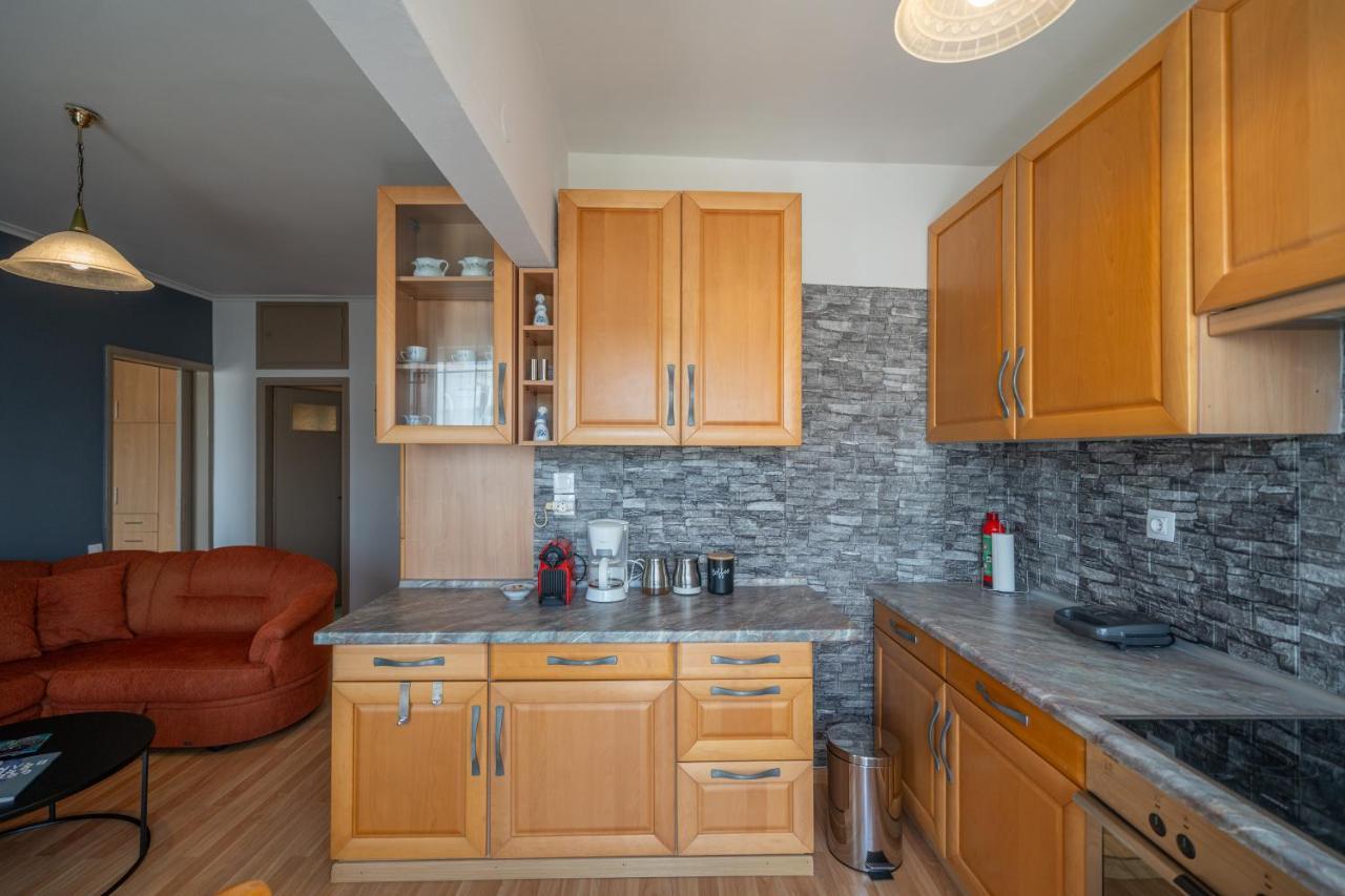 Apartment Your By The Sea For 3 In Xylokastro