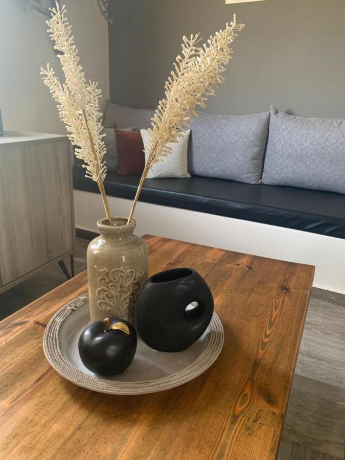 Apartment Eucalyptοs House *