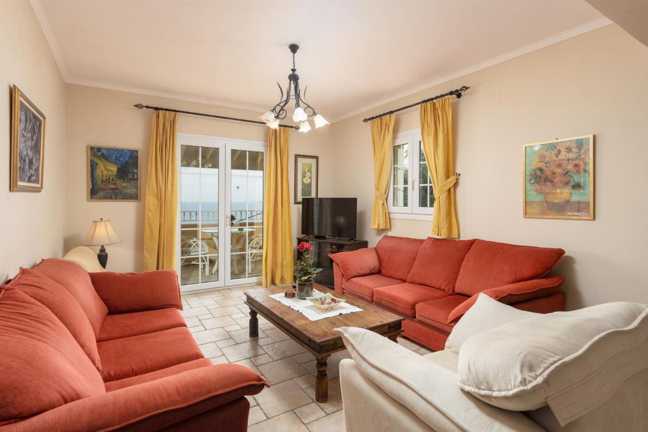 Ioannas House *