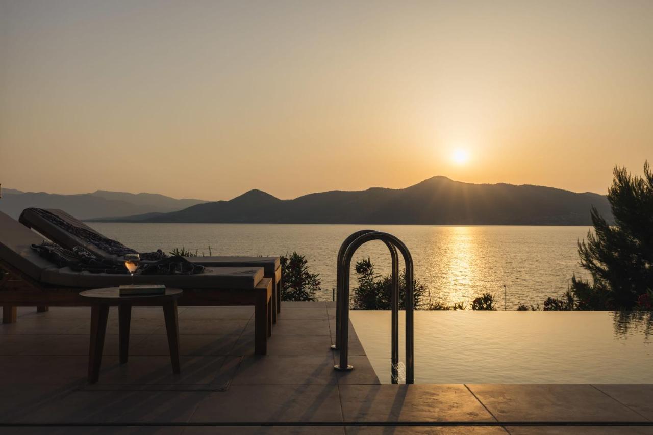 Mare Incredible 3 Bed Private Pool * Palairos