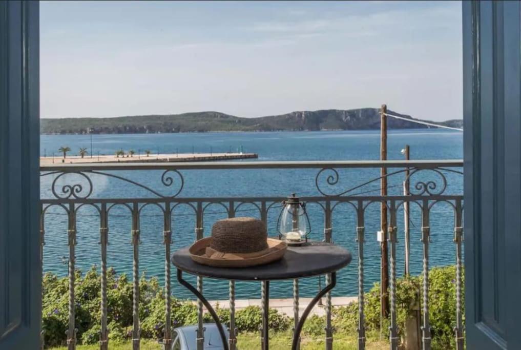 In Villa Pylos