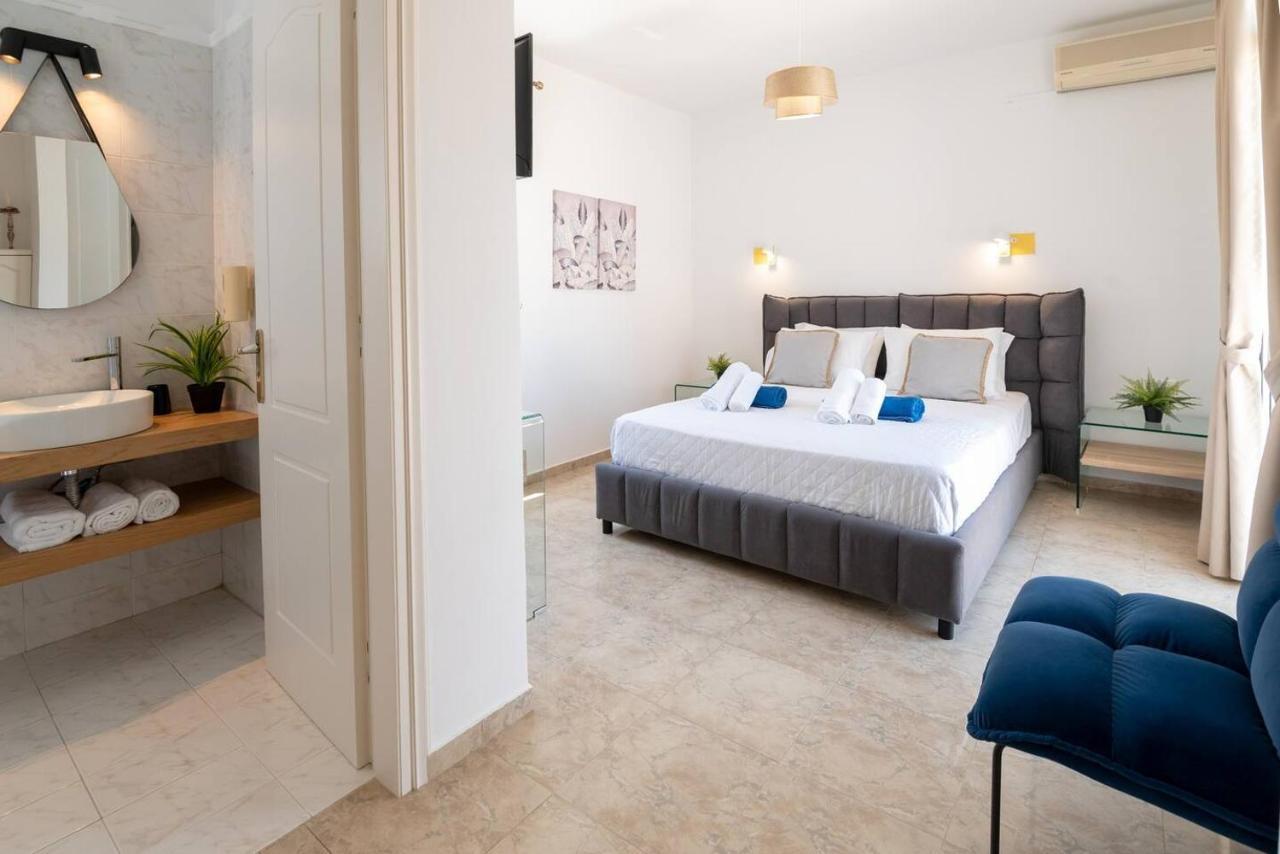 Santo Villa, A Riveting Group Sanctuary! *