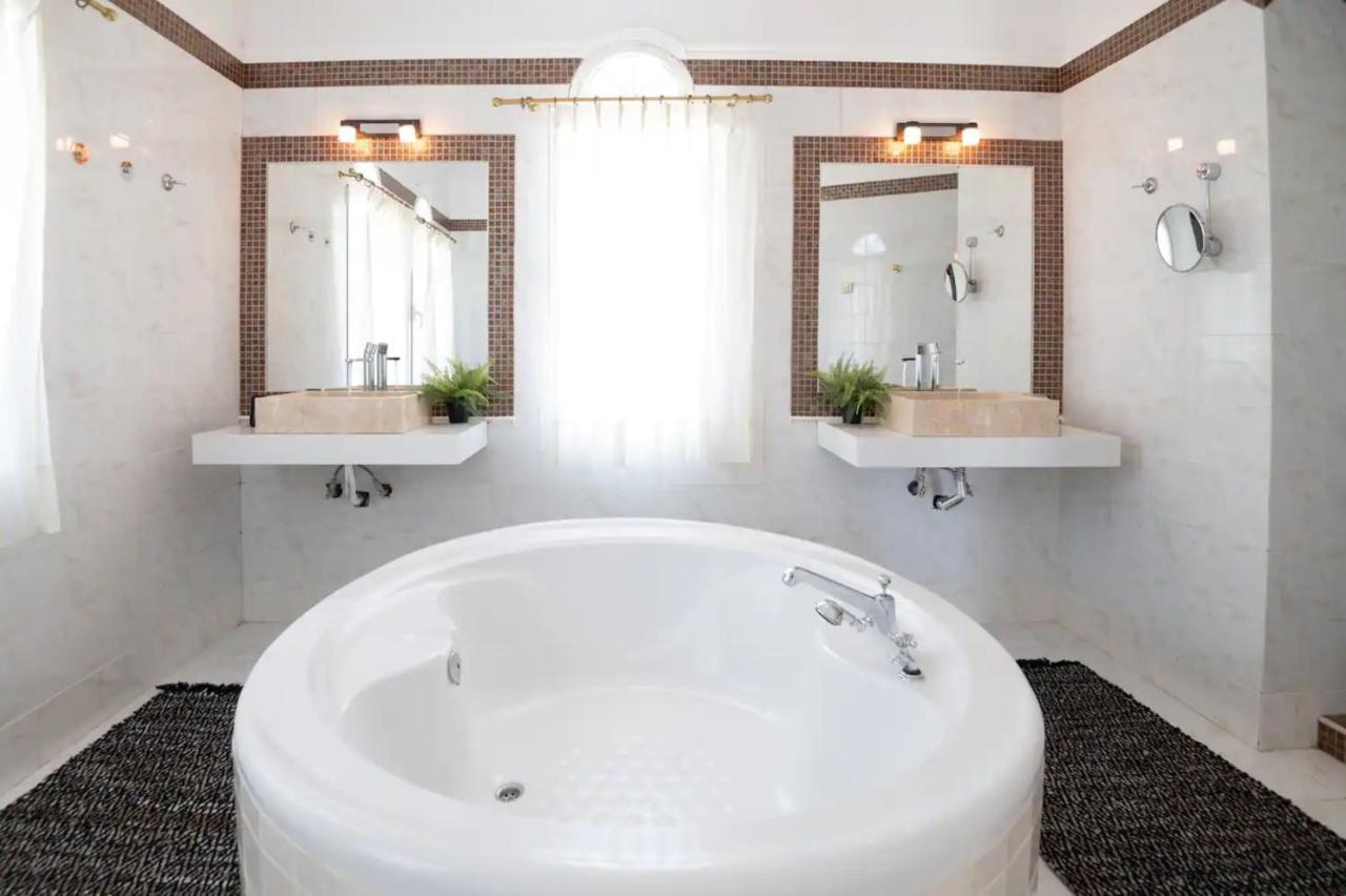 Santo Villa, A Riveting Group Sanctuary! *