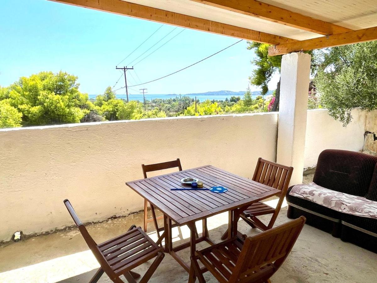 Holiday home Petrothalassa