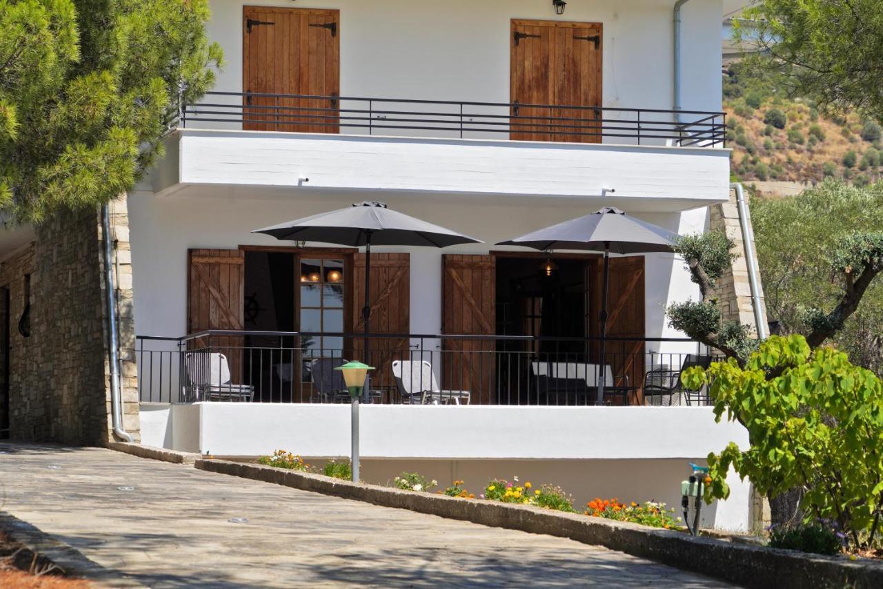 Petrino Villa Palaiontsiflikion