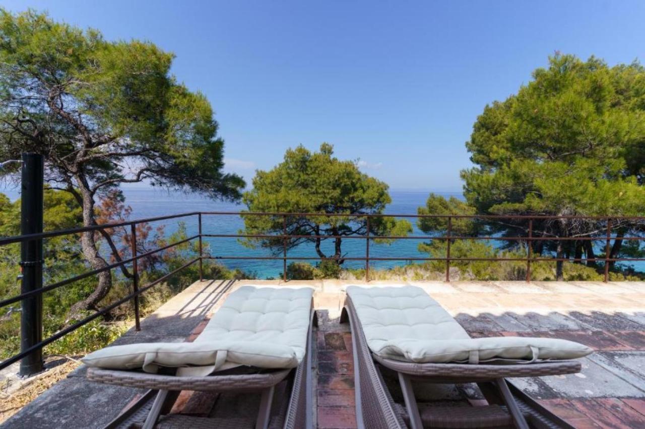 Blu: Beachfront With Amazing View Villa *