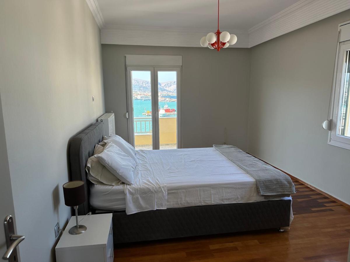 Panoramic Port Penthouse