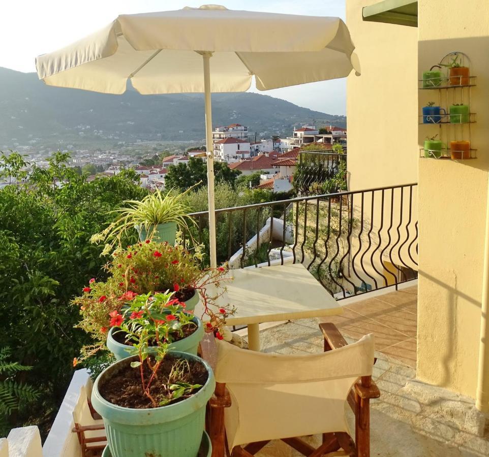 Marchie's Place - Spacious One Bedroom For Rent On Island Apartment *