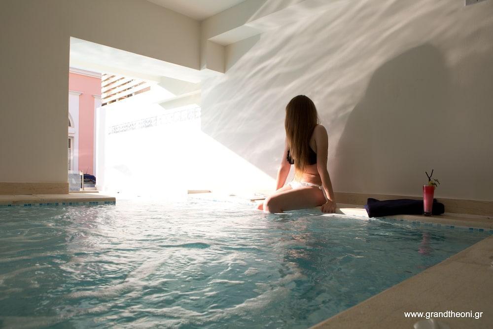 Grand Theoni Boutique & 4* Vasiliki (Lefkada)