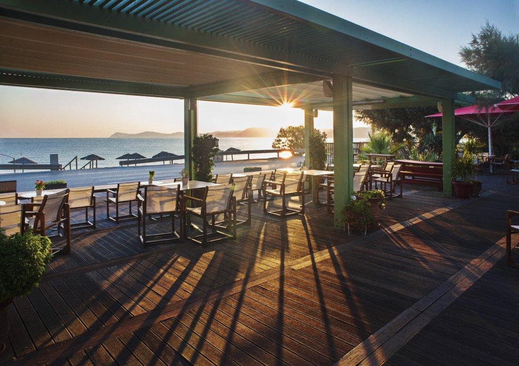 Nereids Aparthotel