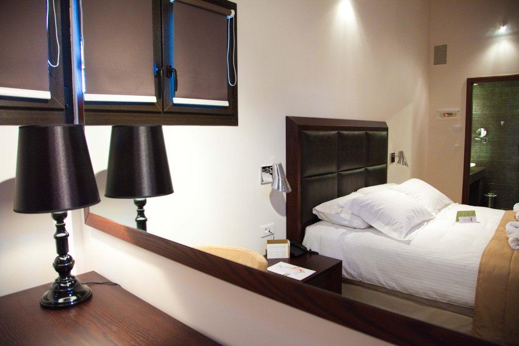 Canyon & 4* Kalavryta
