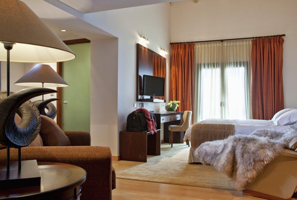 Canyon & Hotel Kalavryta