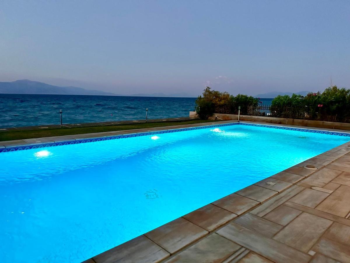 Holiday home Pool Beachouse With Stunning Views