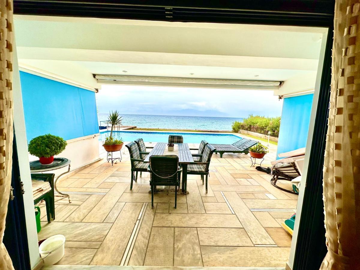 Pool Beachouse With Stunning Views *