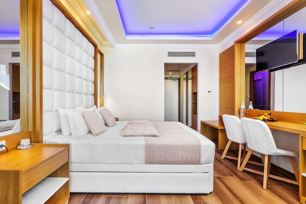 Porto Marine Hotel 4*