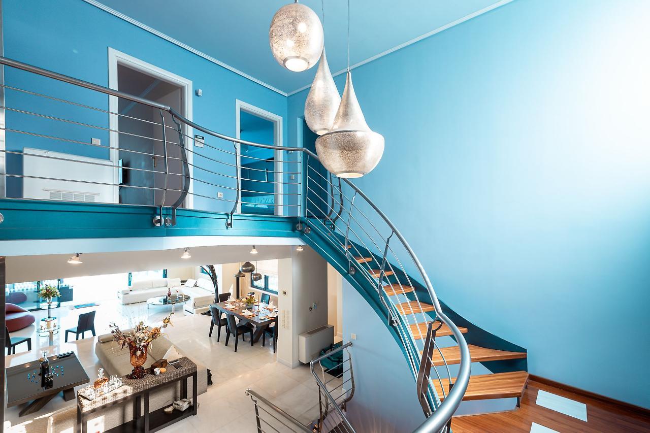 Azure Villa *
