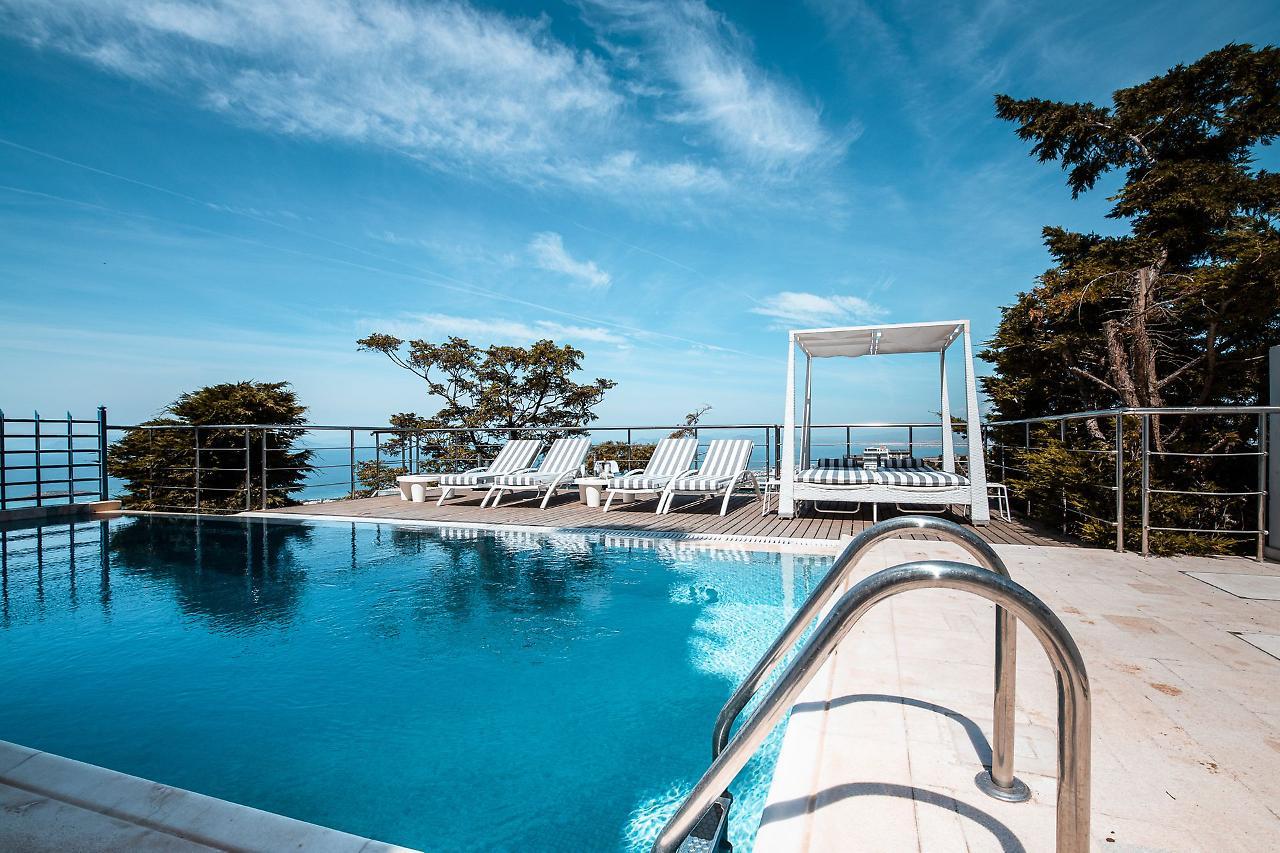 Villa Azure Voula