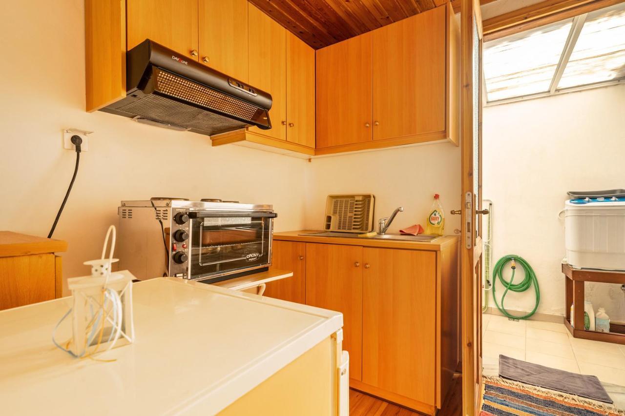 Platanos Apartment *