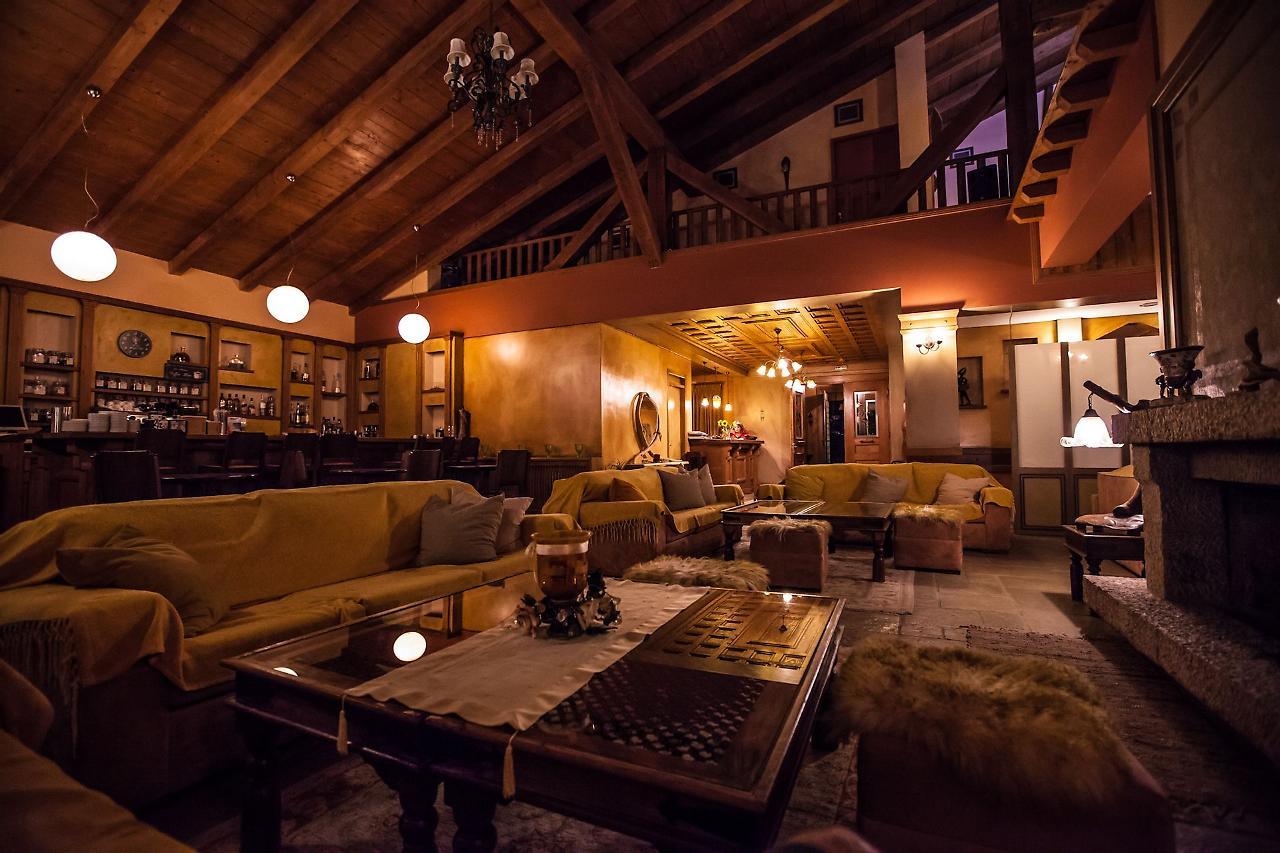 Aparthotel House 3*