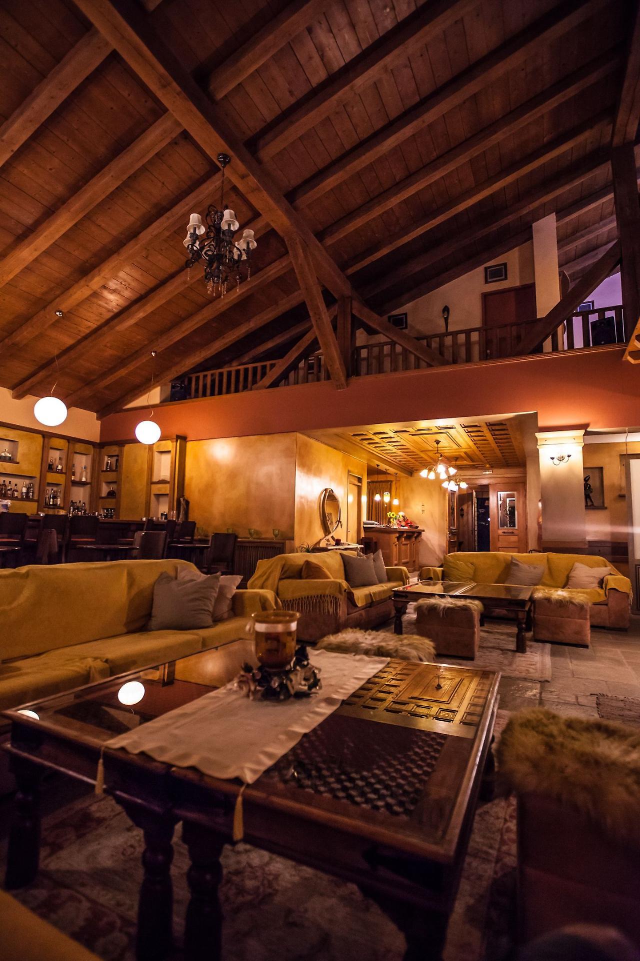 Aparthotel House 3*