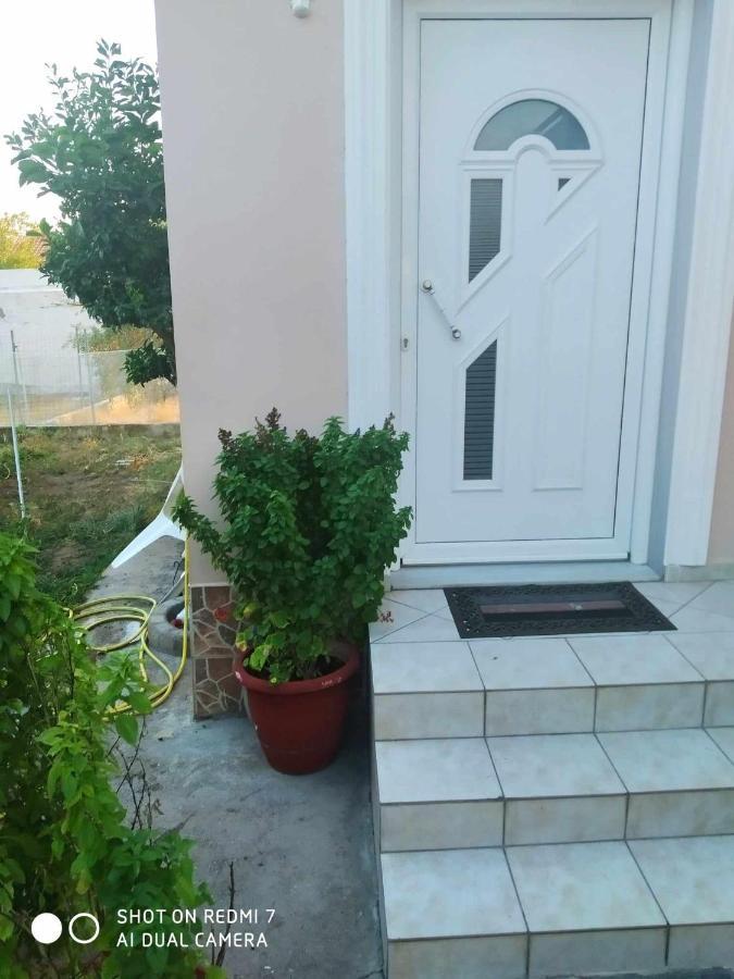 Babis House Apartment *