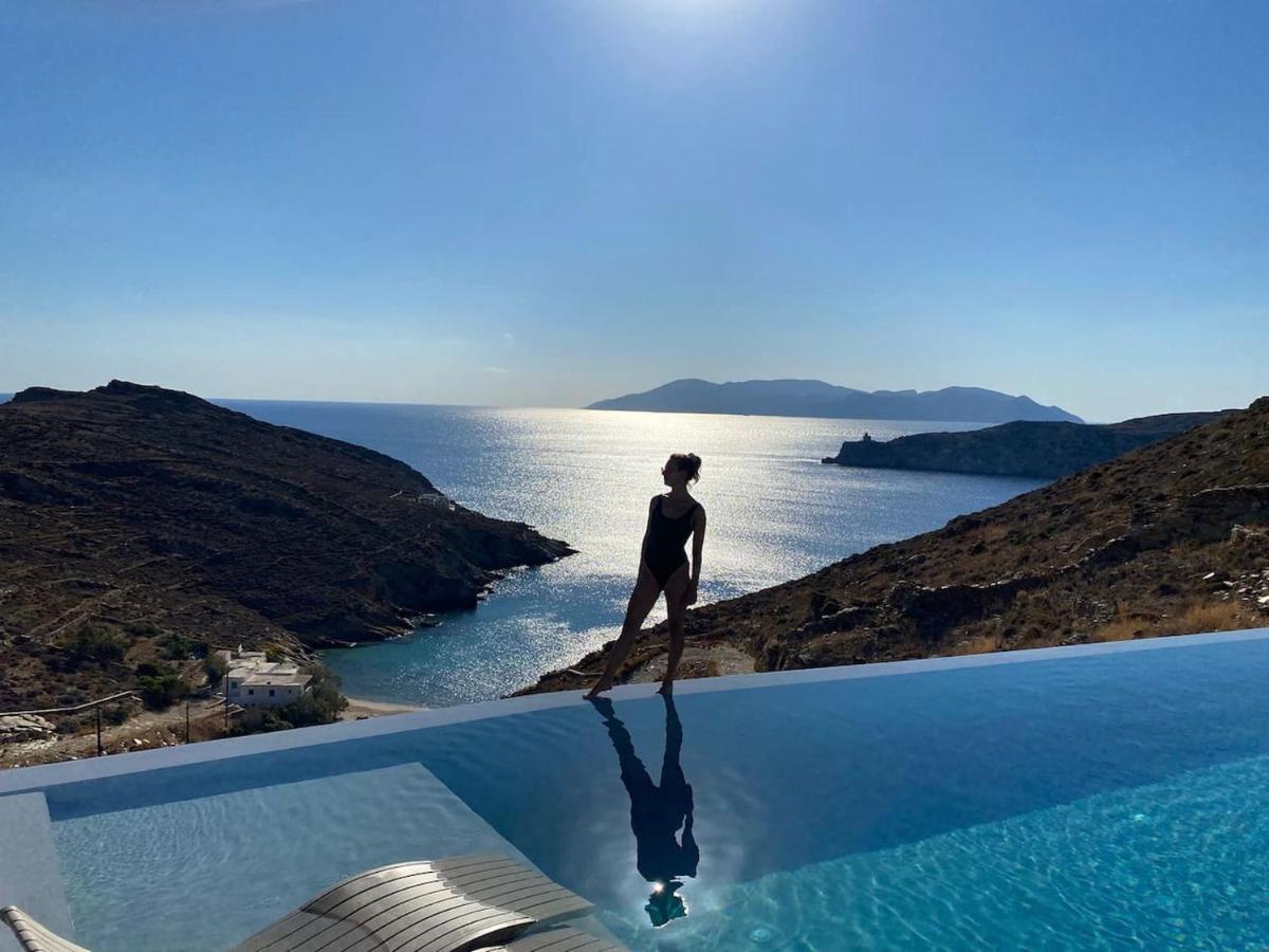 On The Rocks *