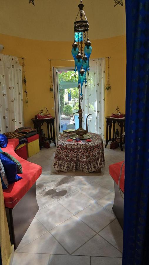 Villa & Gardens 2-bed In Sevasti *