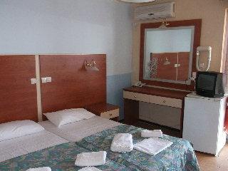Resort Kinetta And 4*