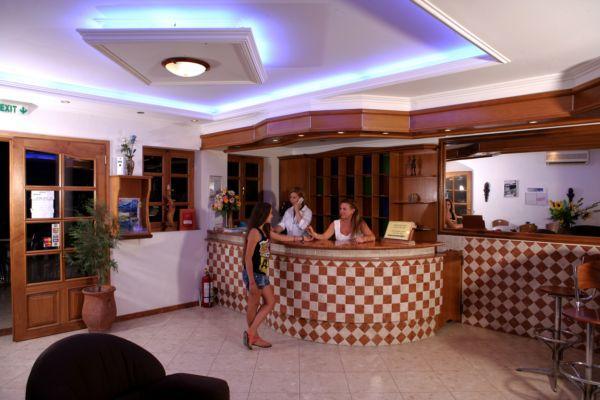 Sirines Complex 2* Potos
