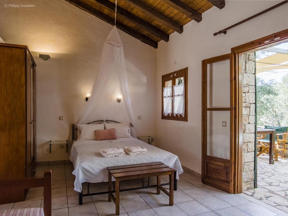 Adamantia S2 Apartment Gaios