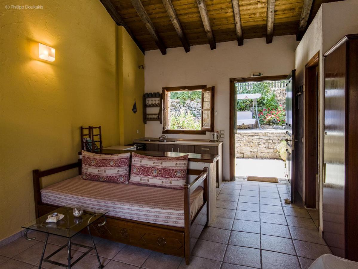 Adamantia S2 Apartment Gaios