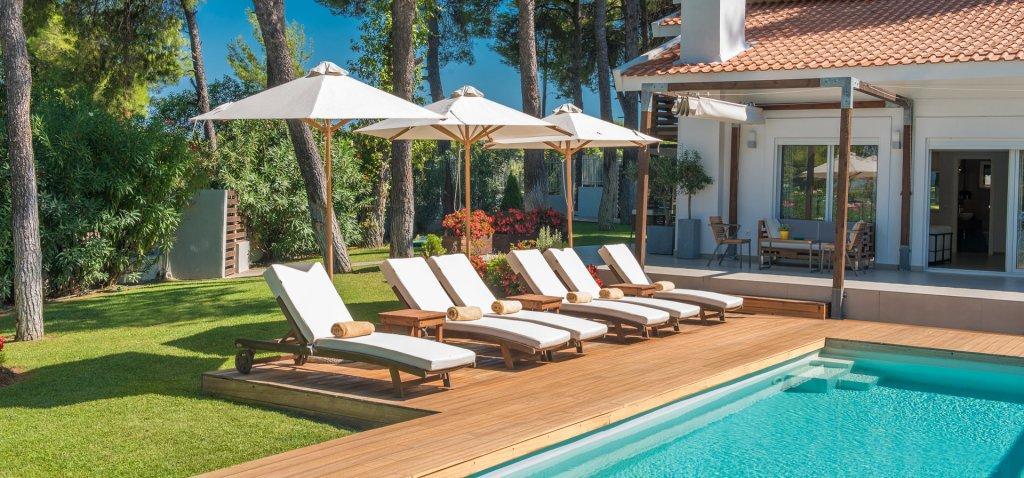 The White At Sani