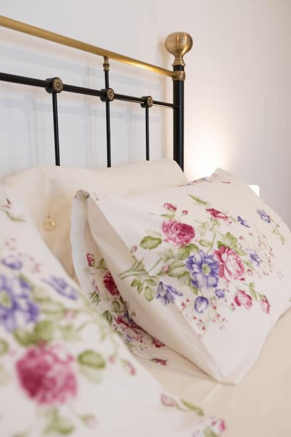 Enada & Olive Farm Country house