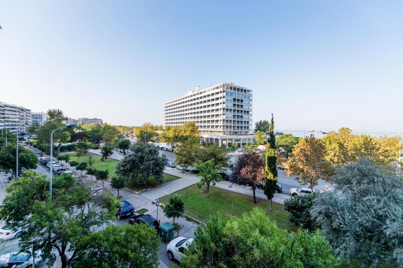 Apartment Moon Seafront 3-bedroom By Halu! *