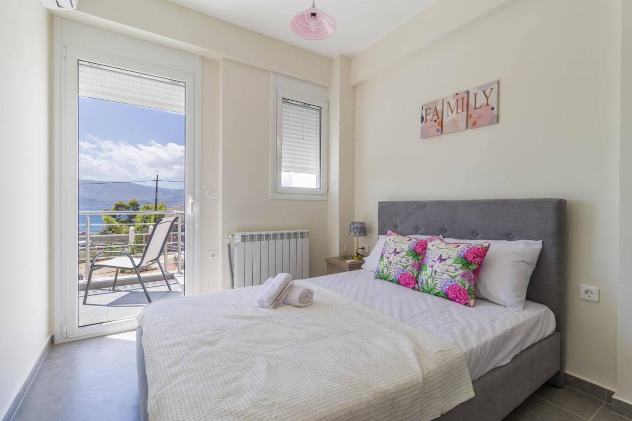 Enchanted Sunlit Retreat Villa Isthmia