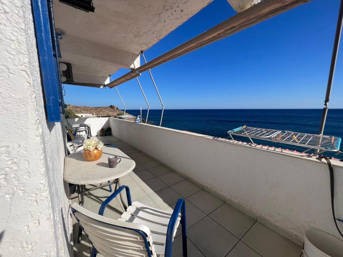 Blue Thea Apartment *