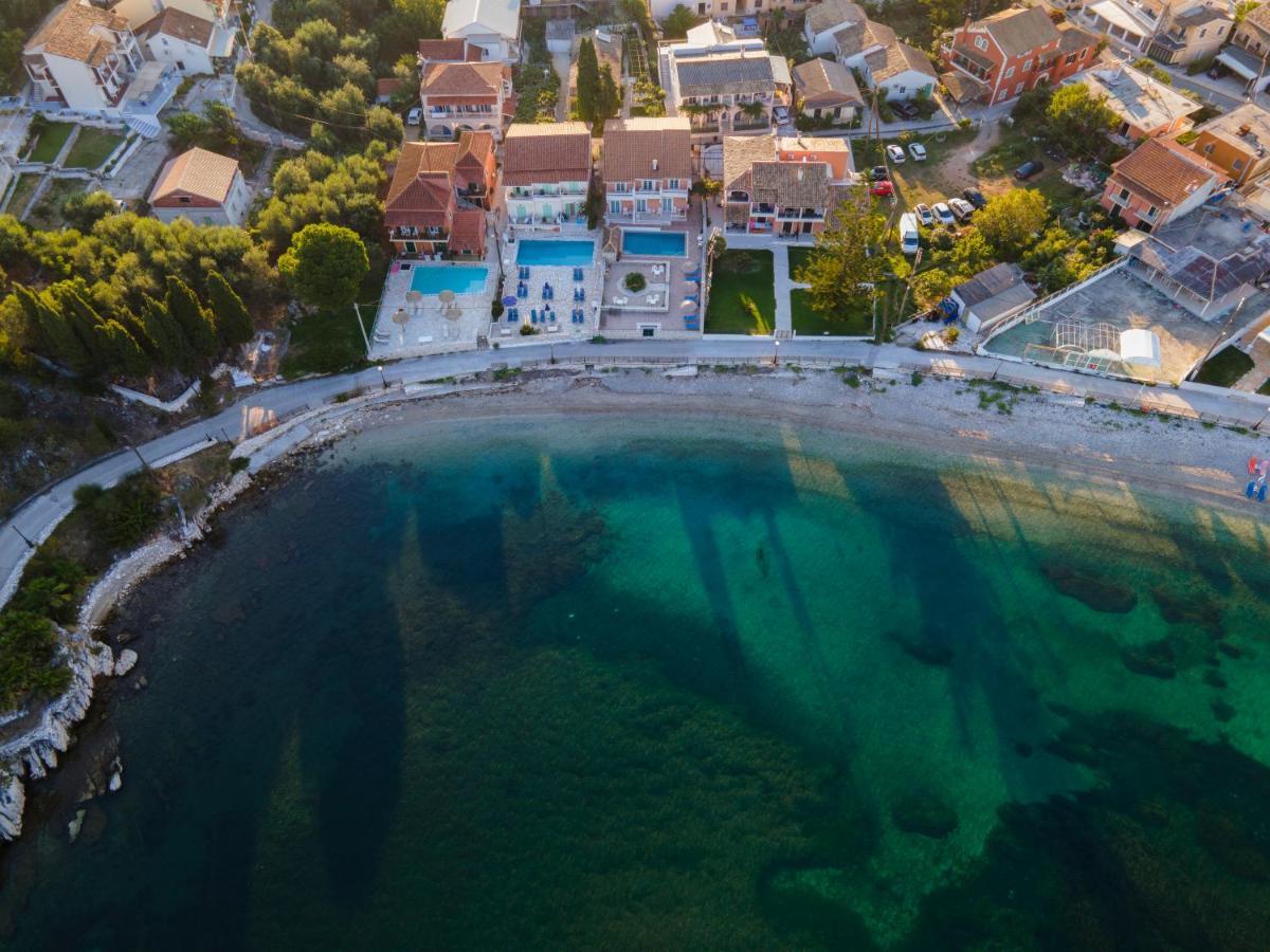 Nelli Aparthotel