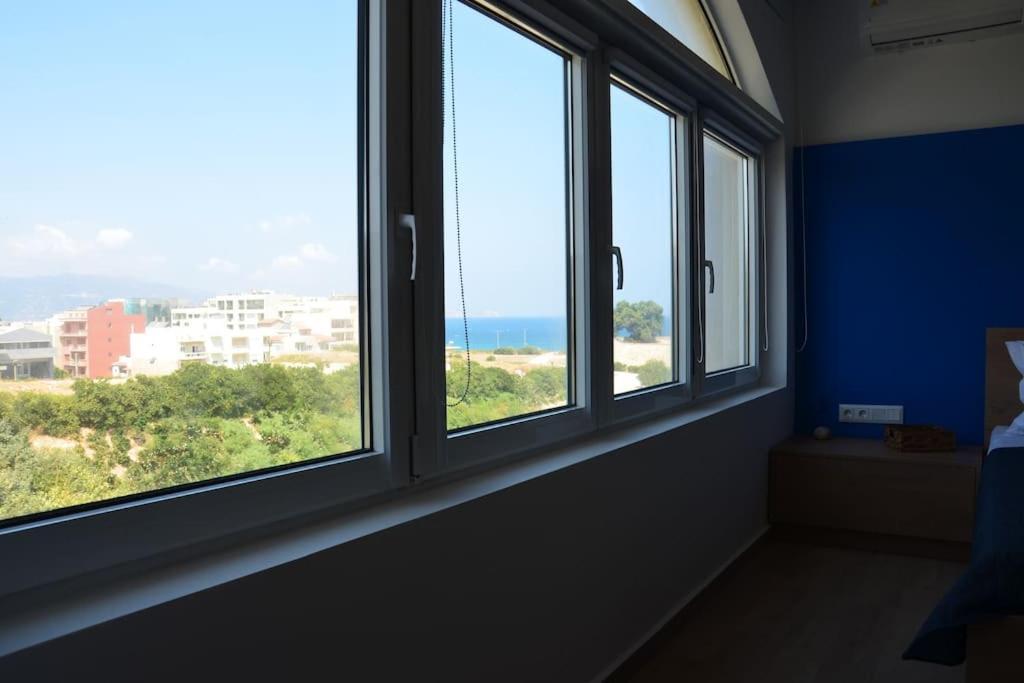 Luxurious With Sea View - Lite Blue