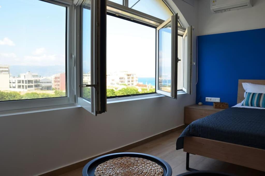 Luxurious With Sea View - Lite Blue *