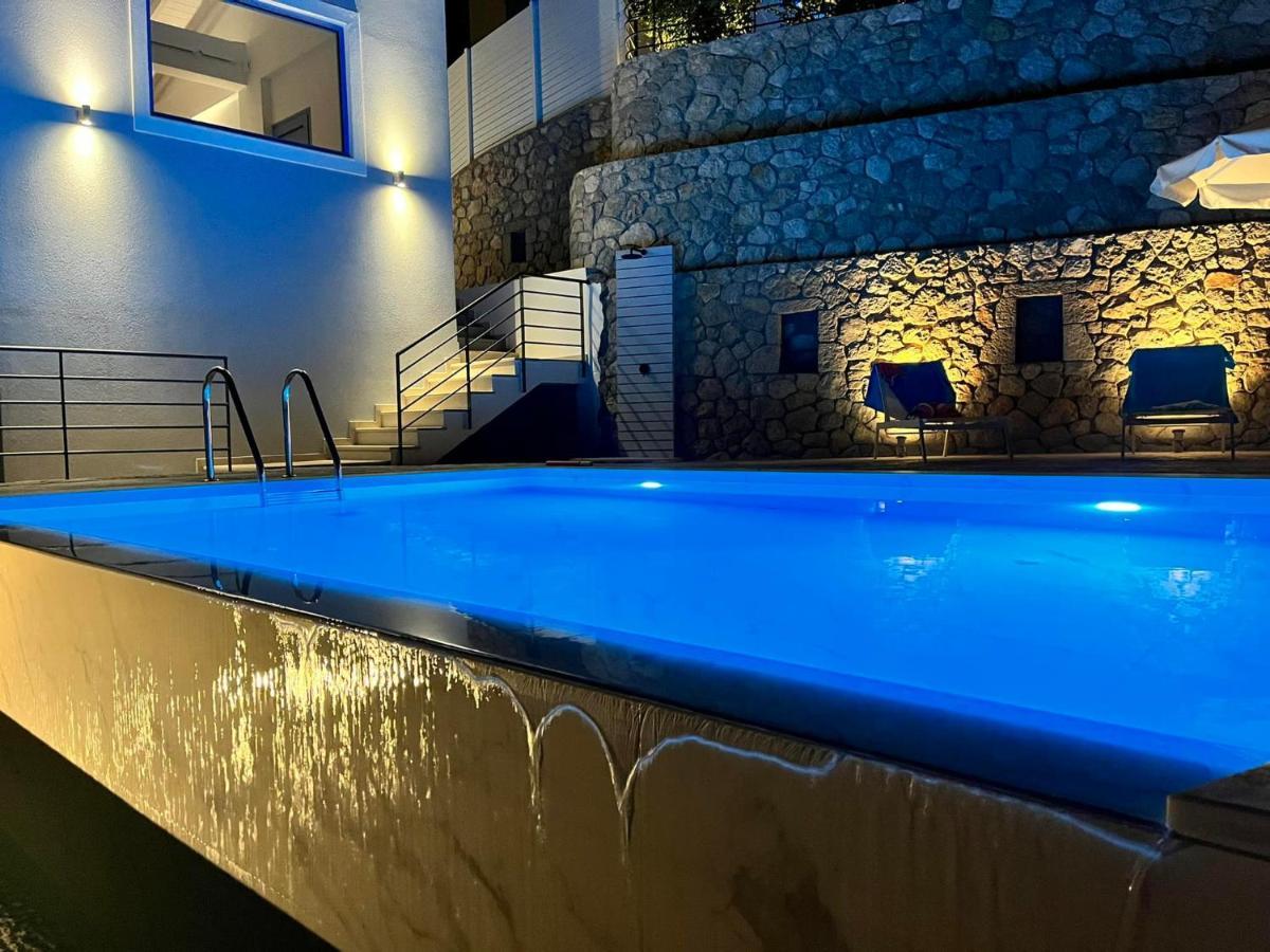 Katerinas Village Supreme With Private Pool *