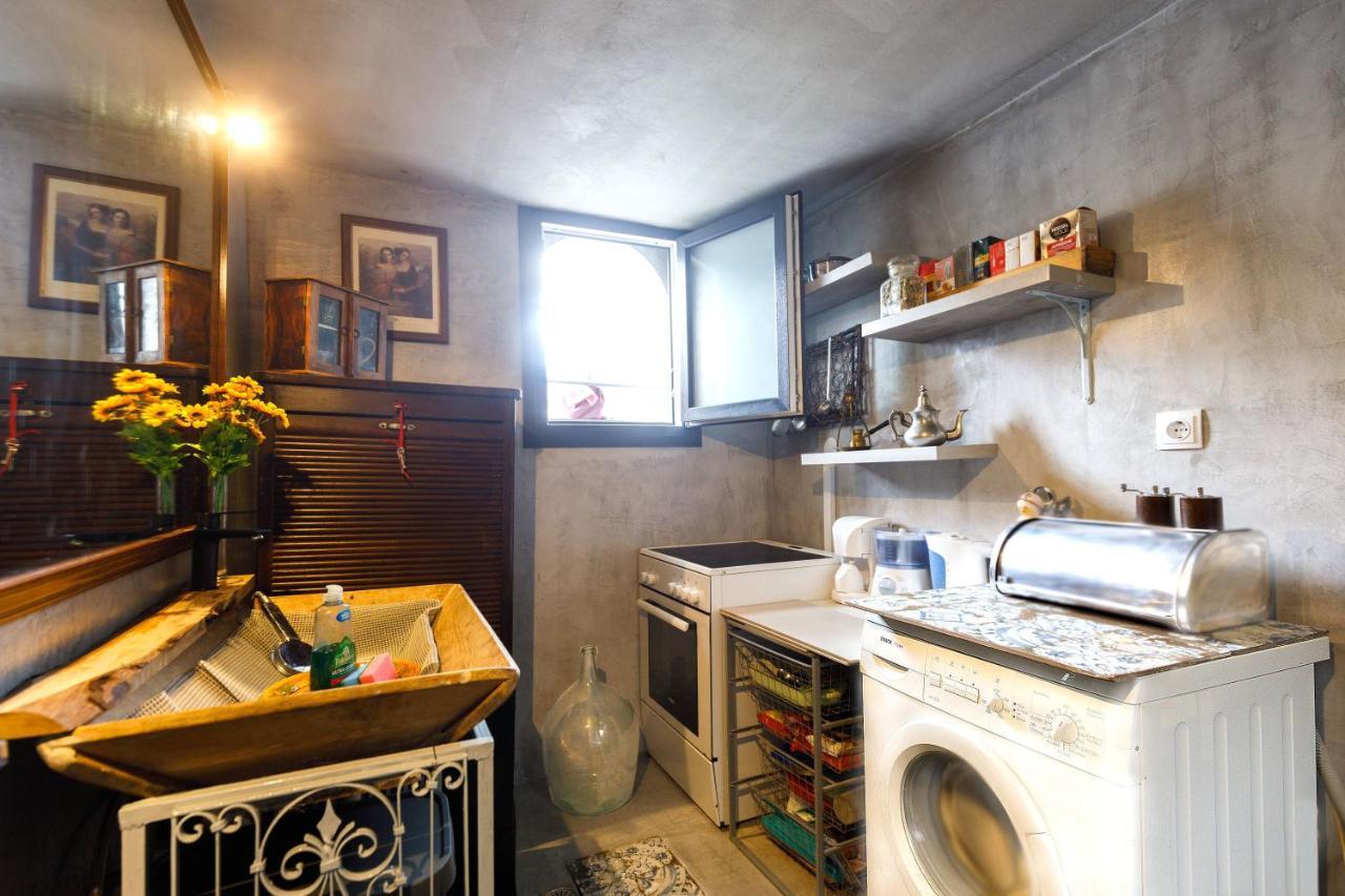 Guest house Located Melina 2 Escape