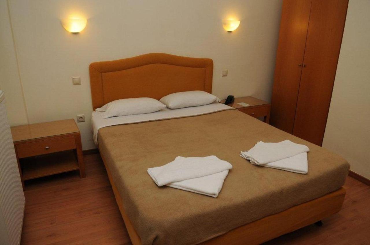 Pantheon Hotel 2*