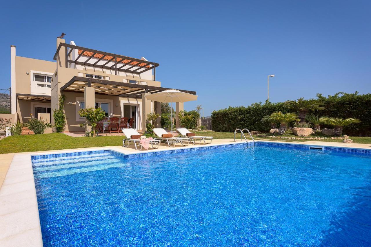 Evergreen Seaside With Private Pool Villa