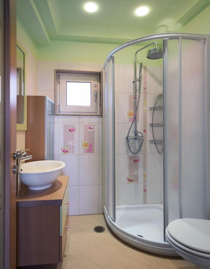 Villa Evergreen Seaside With Private Pool *