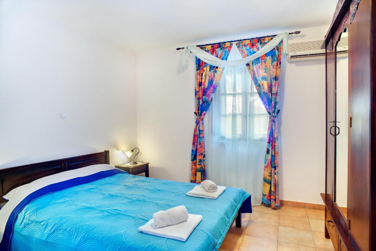 Toxotis Aparthotel *